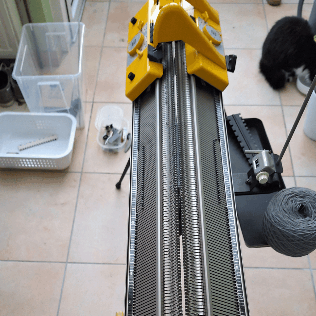 Machine à tricoter