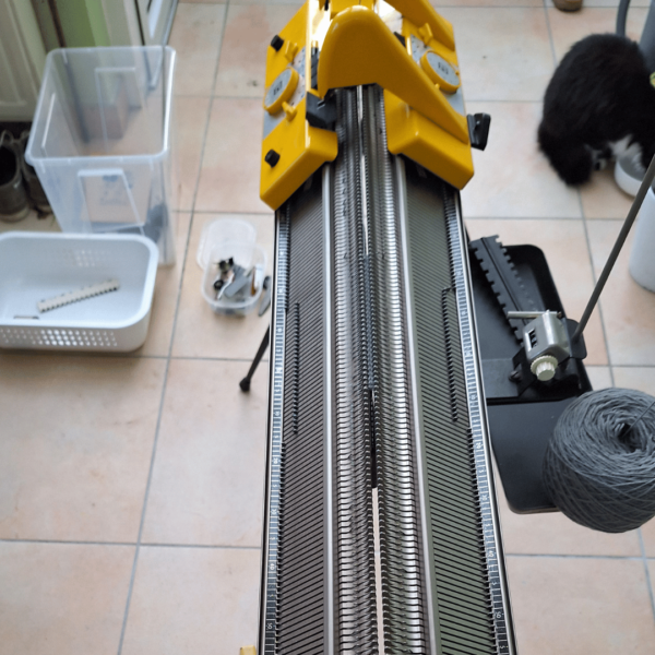Atelier machine à tricoter – Image 3